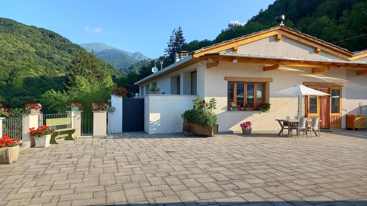 Vallemaira House Casa Belvedere Luce & Sole 10 Posti Letto San Damiano Macra Екстериор снимка