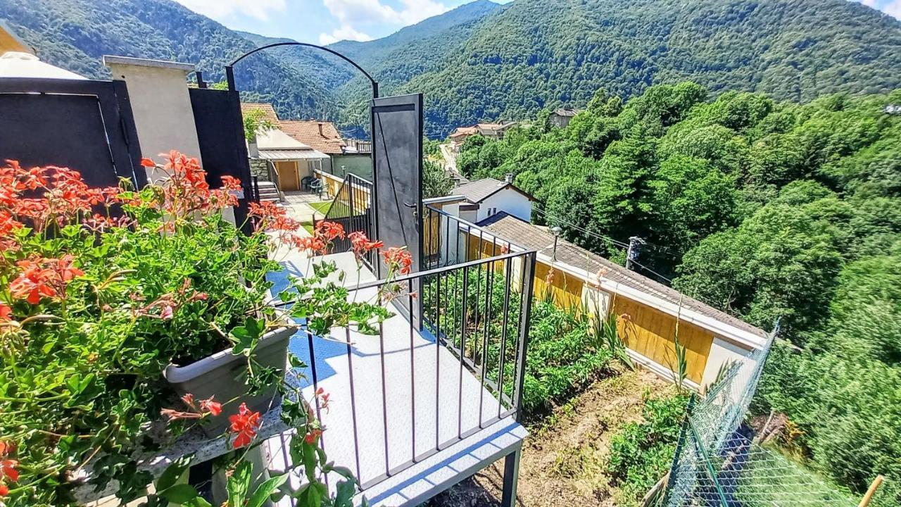 Vallemaira House Casa Belvedere Luce & Sole 10 Posti Letto San Damiano Macra Екстериор снимка